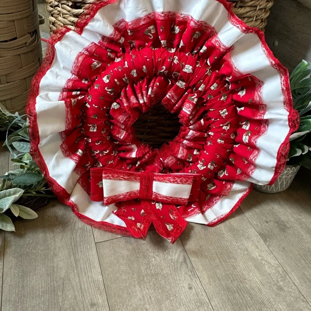 Vintage 1970s Christmas Holiday Wreath Handmade Red White Ruffled Swan Print